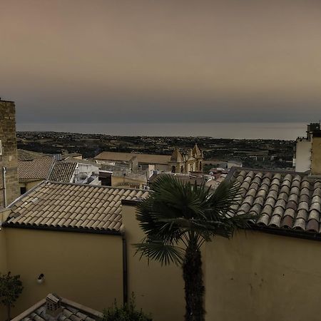 Homeapartment Il Nascondiglio Di Estia Агридженто Екстериор снимка