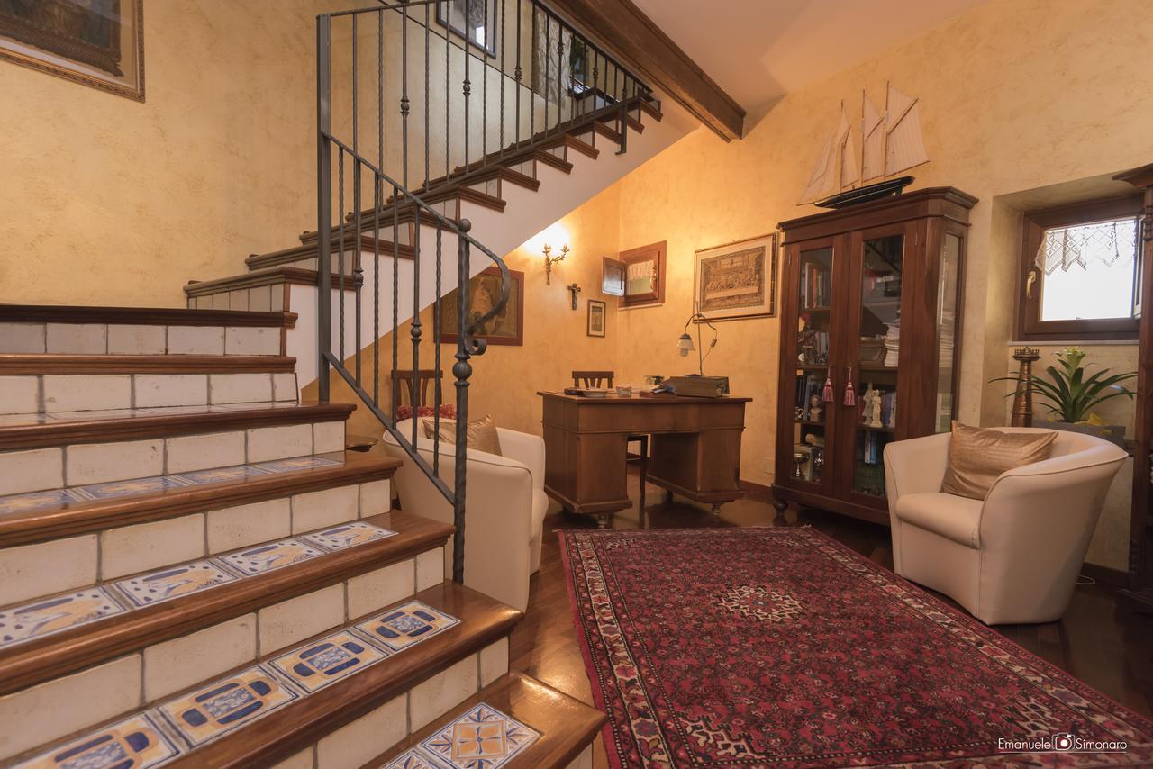 Homeapartment Il Nascondiglio Di Estia Агридженто Екстериор снимка
